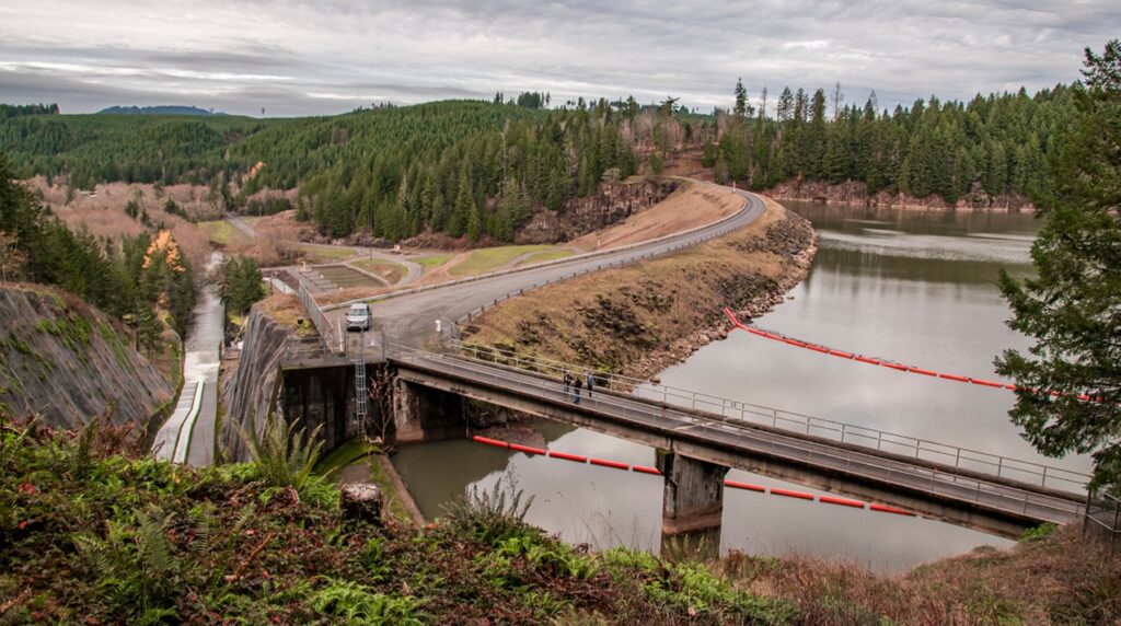 Roads along the Skookumchuck River and Skookumchuck Dam.